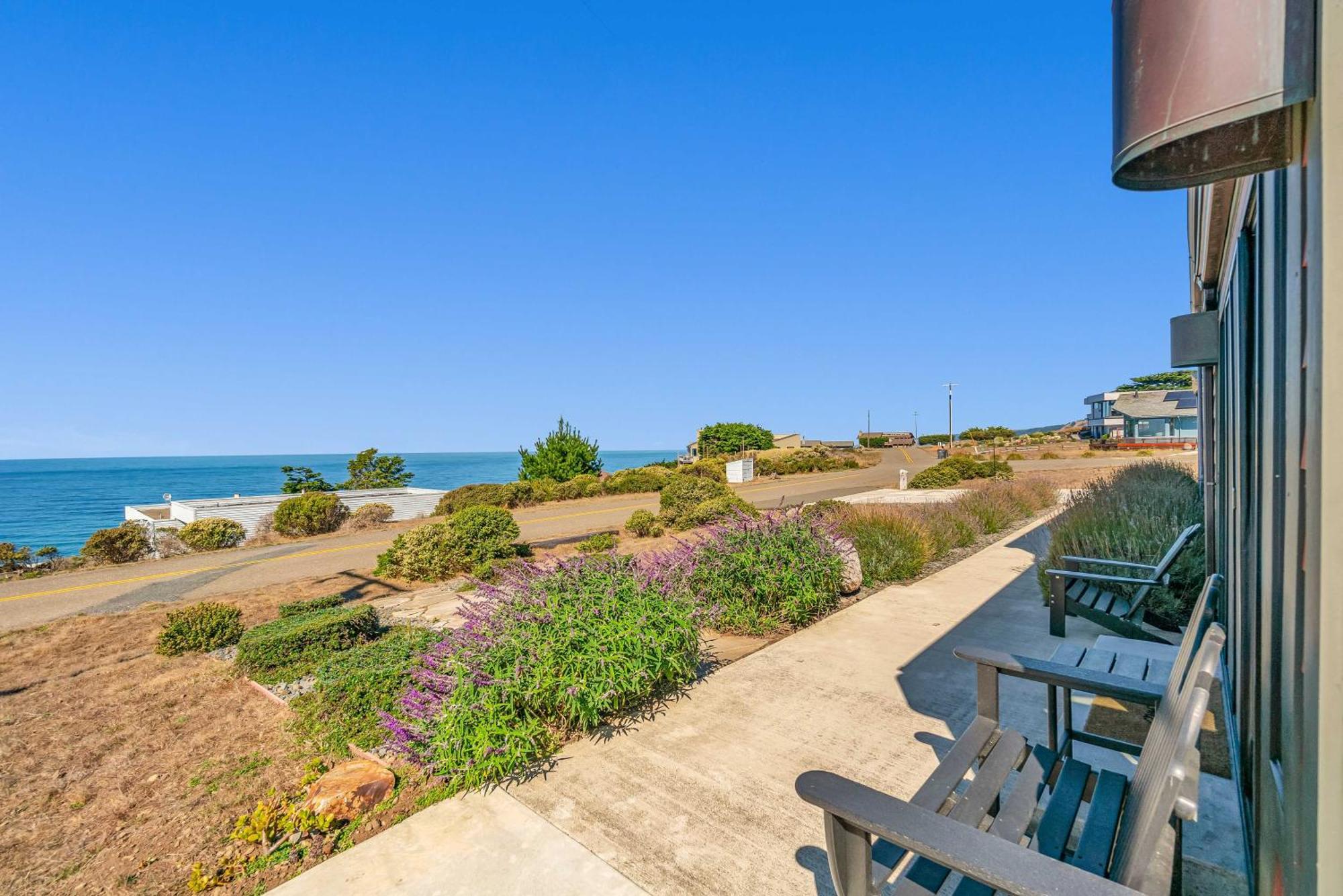 Dream Weaver House With Hot Tub And Ocean View! Villa Manchester Dış mekan fotoğraf