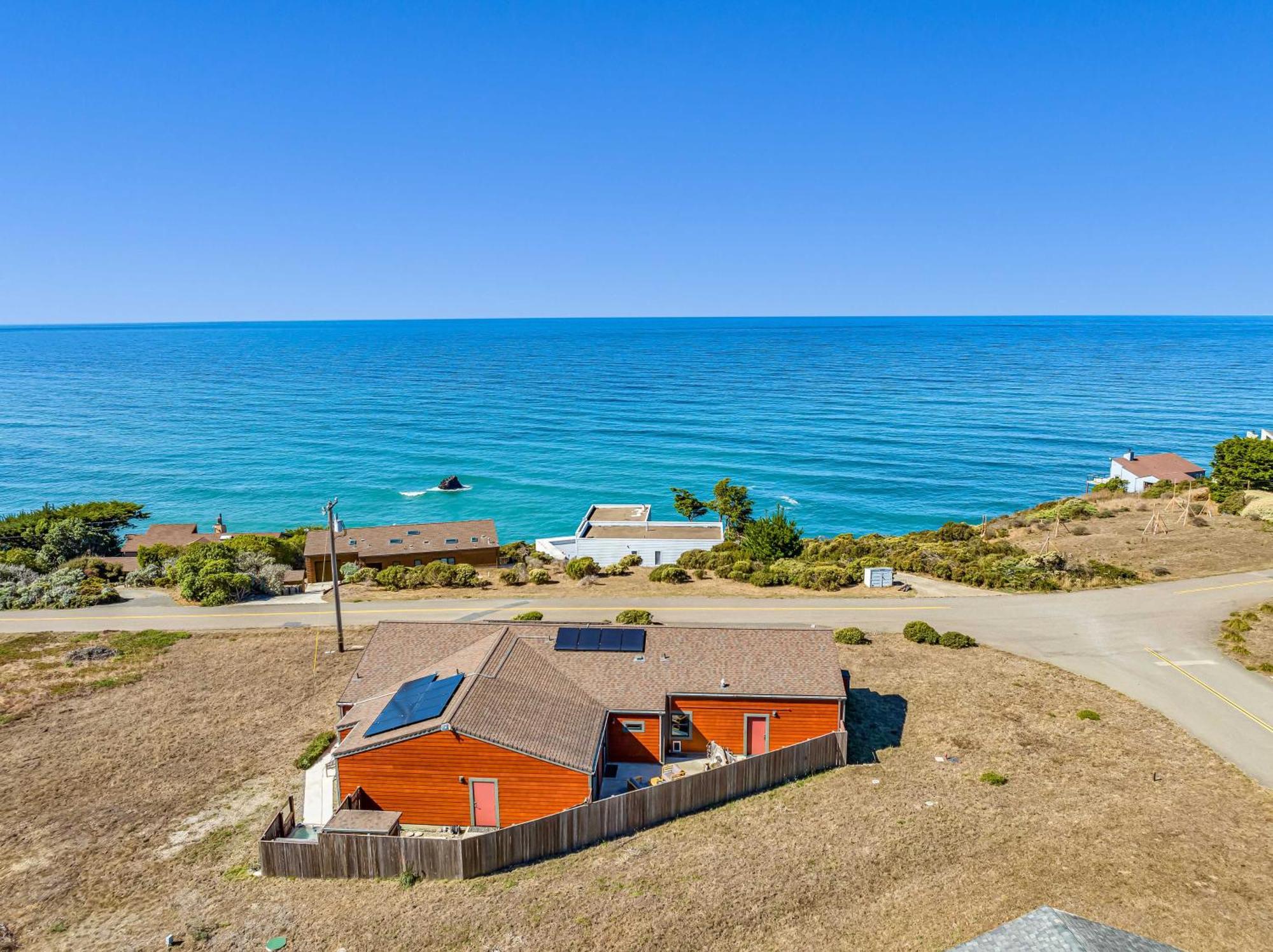 Dream Weaver House With Hot Tub And Ocean View! Villa Manchester Dış mekan fotoğraf